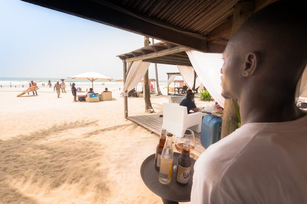 Service sur la plage d'Assinie Le Margouillat Hotel Coucoue Lodge